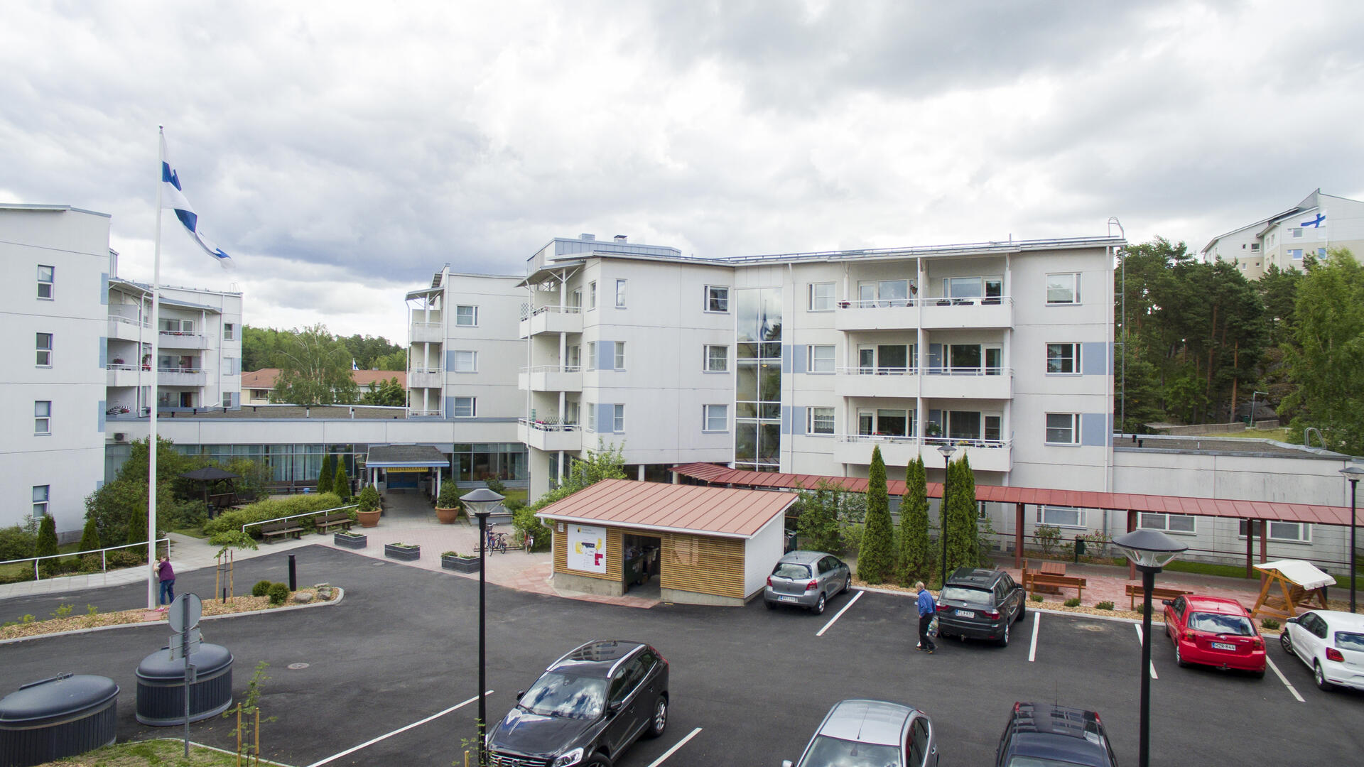 Aurinkosäätiön palvelutalo ulkoapäin kuvattuna