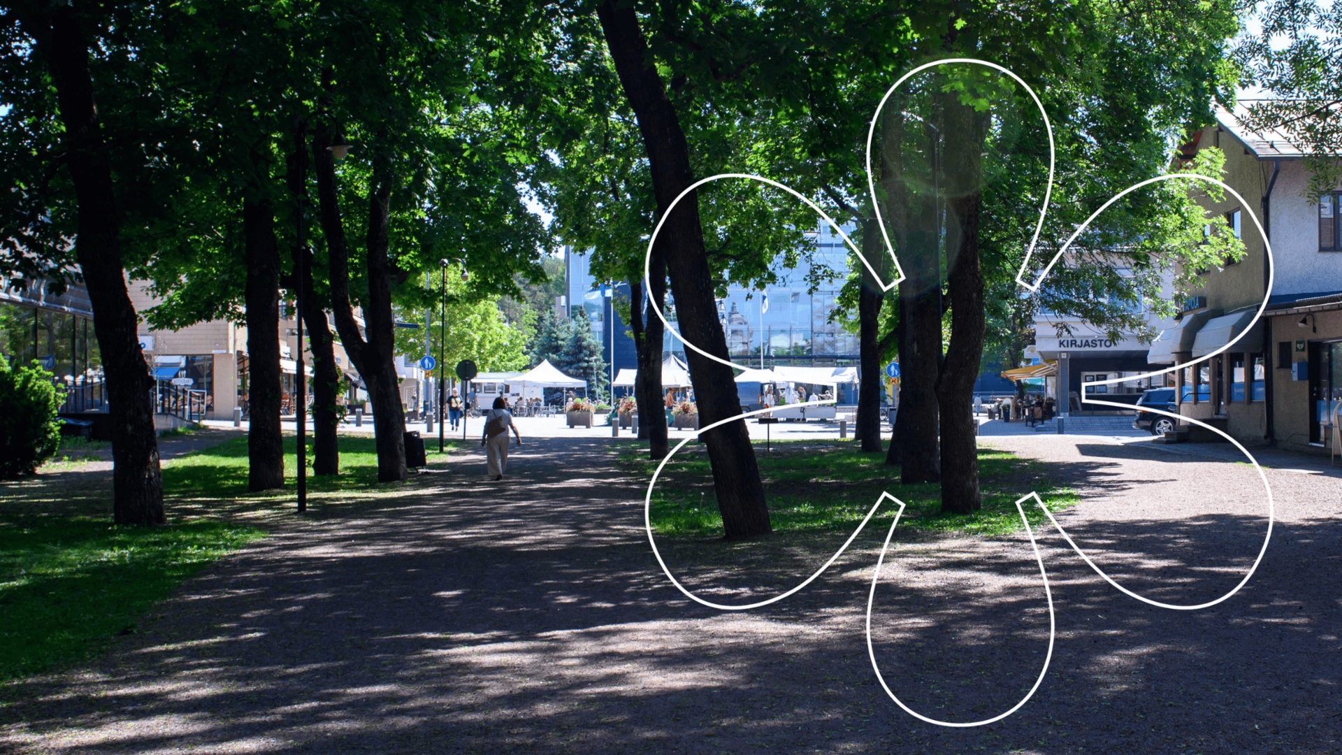 Puistotie Naantalin torille päin kuvattuna kesäaikaan.