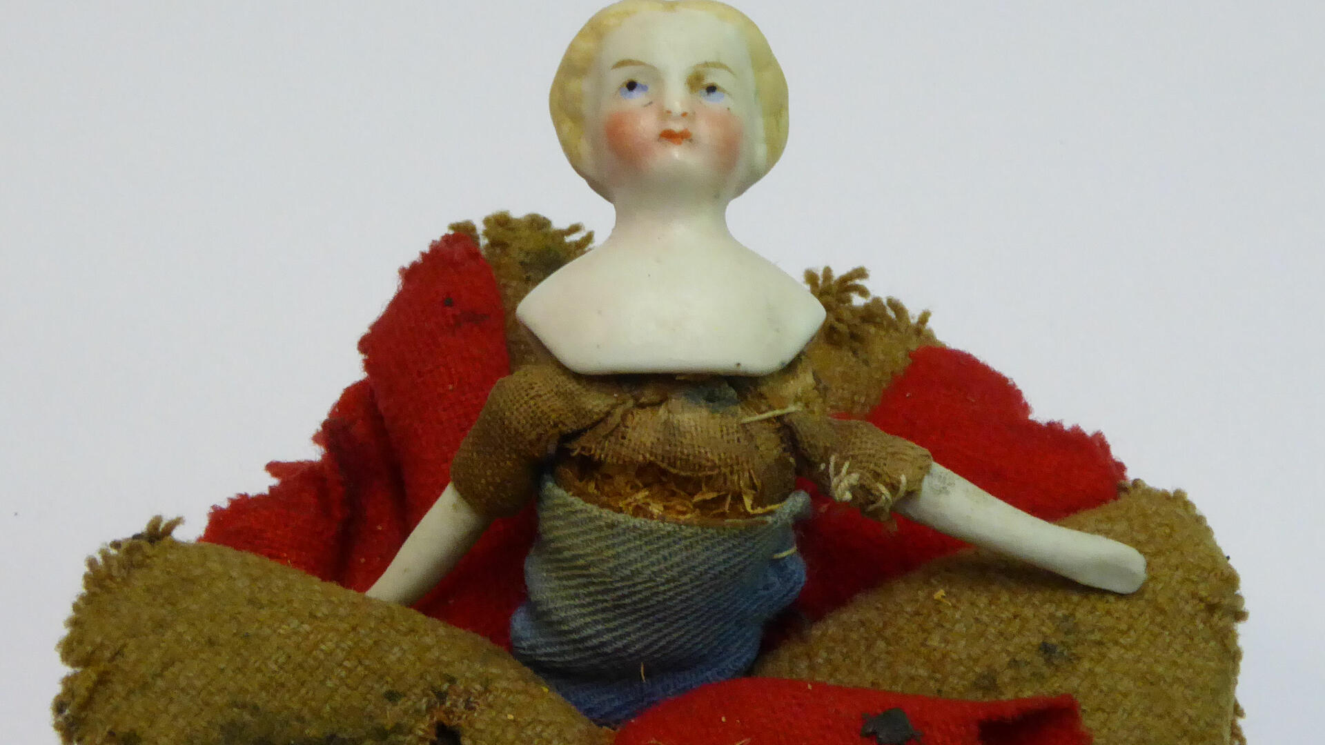 nuken muotoinen mustekynänpyyhin