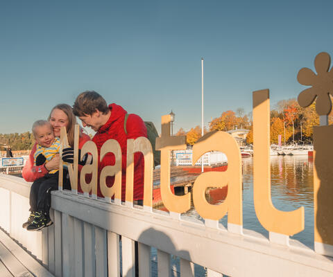 Perhe Äkäslompolo Naantalissa, tv-mainoskampanja