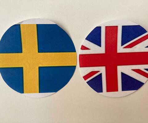 Ruotsin ja Iso-Britannian liput