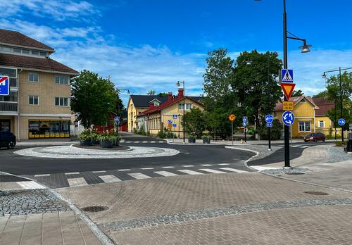 Kiertoliittymä Kaivokadun ja Tullikadun risteyksessä.
