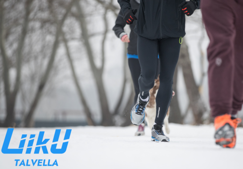 Juoksijoita talvella.