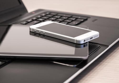 Tietokone, mobiili- ja tabletlaite